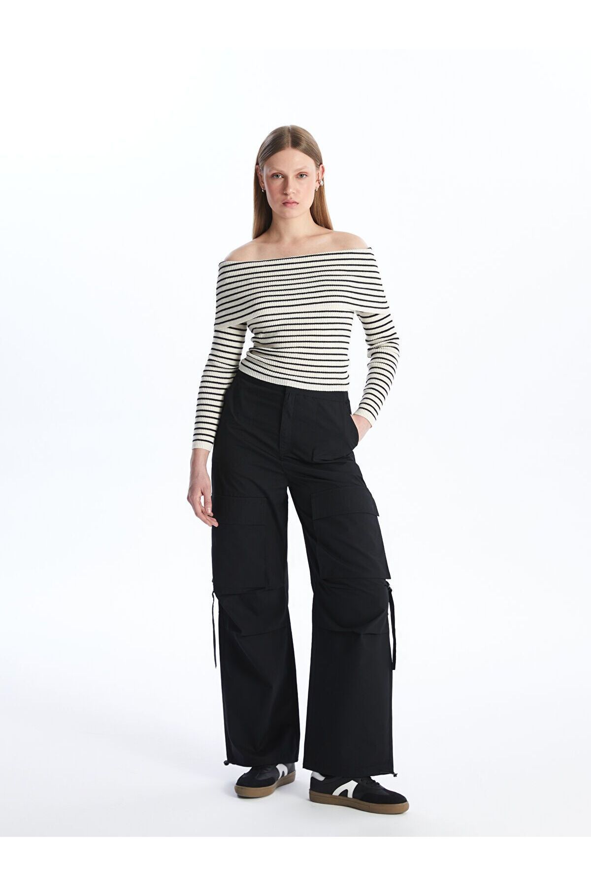 LC Waikiki Kadın Standart Fit Düz Paraşüt Pantolon