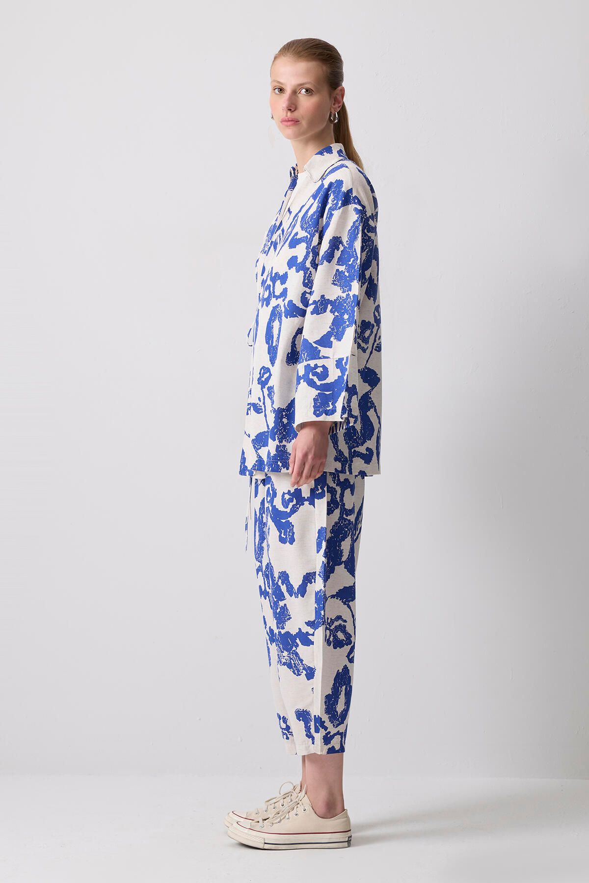 Touché Privé-Set pantaloni kimono cu modele texturate din in 3