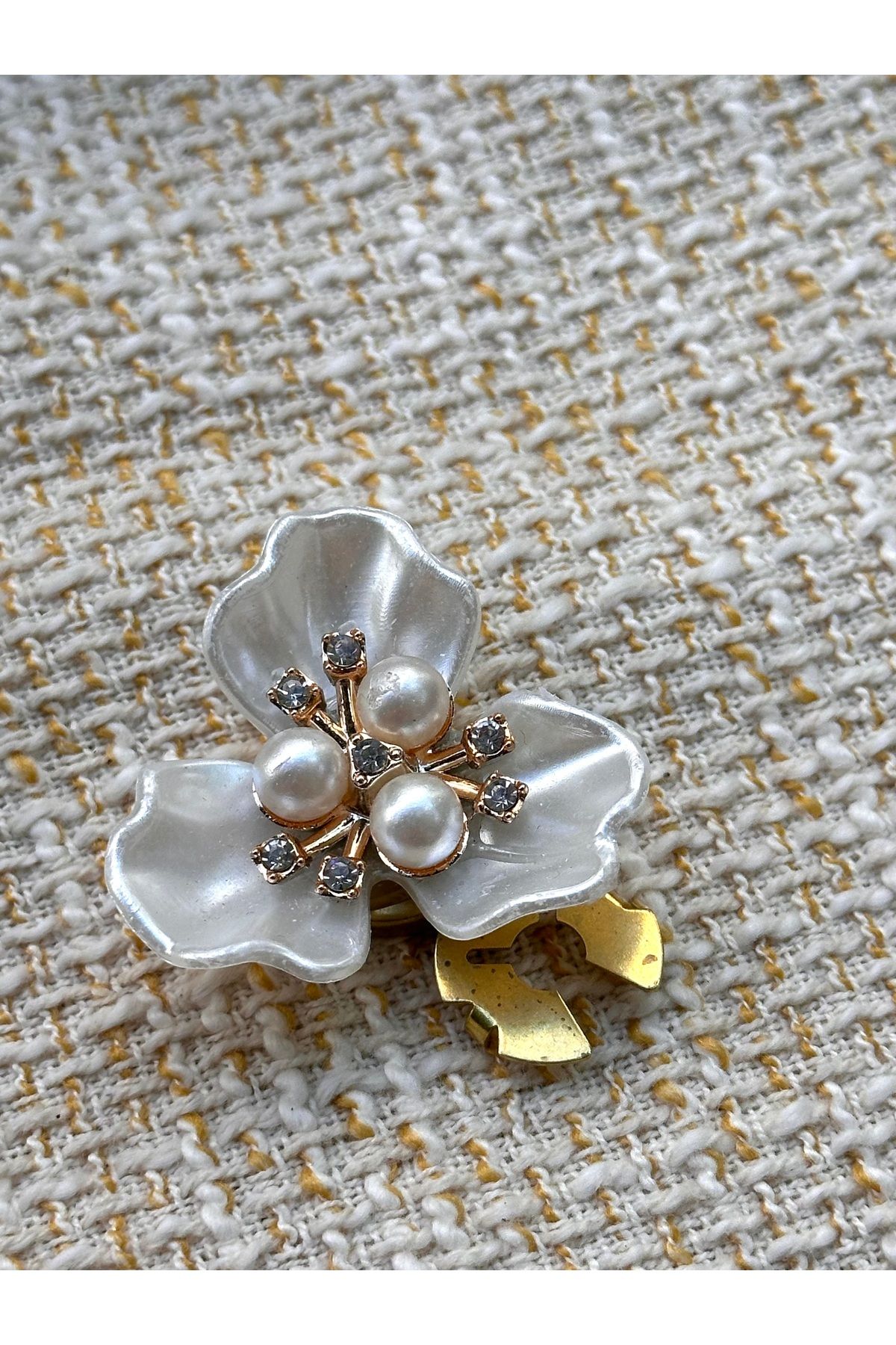 ODDA TASARIM ATÖLYESİ-Shell and Pearl Brooch Model Plug-And-Stick Stylish Button 3