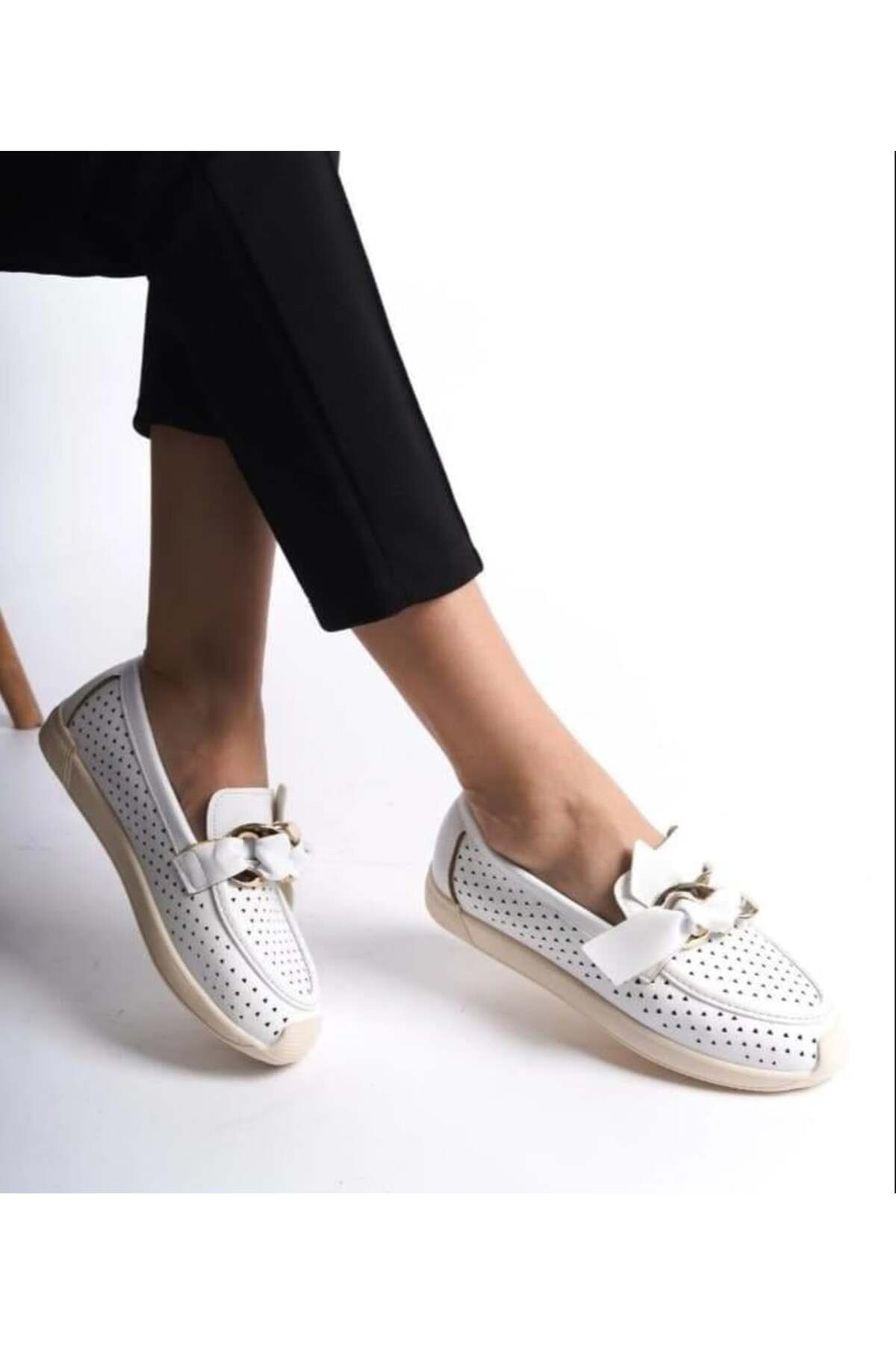 Nil Shoes Riwan Beyaz Cilt Babet Ayakkabı