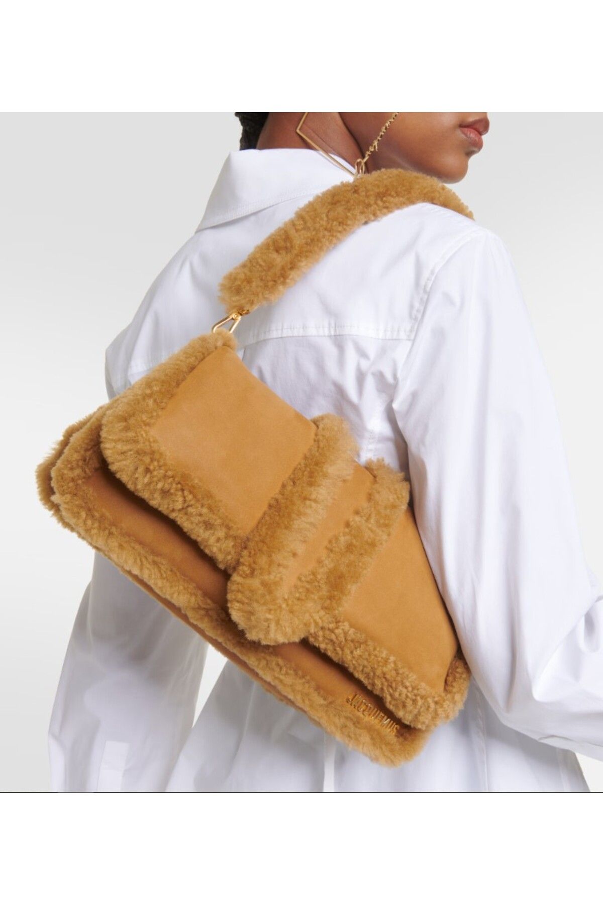 JACQUEMUS Le Bambimou Doux shearling-trimmed leather shoulder bag