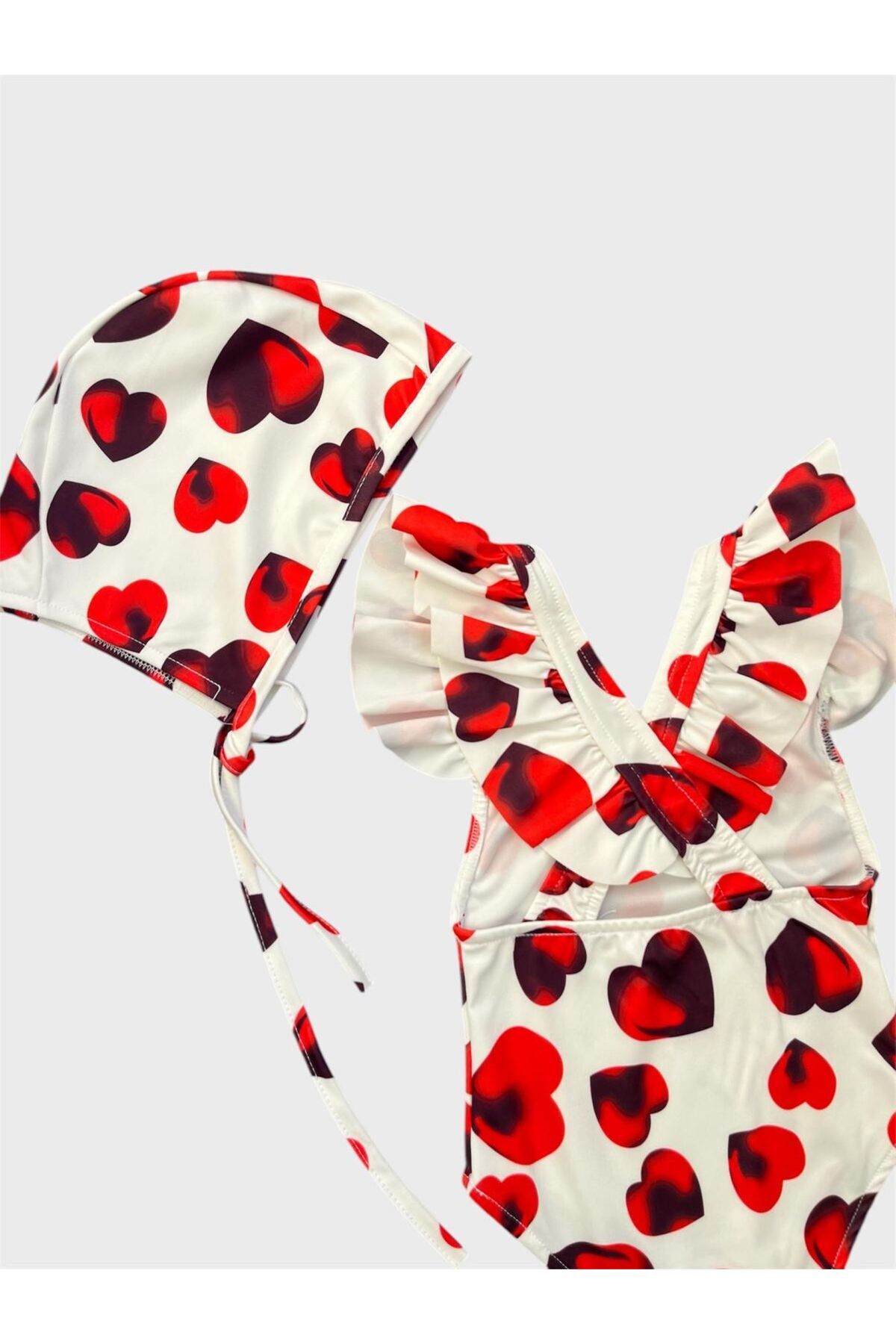 ALİŞ KİDS-Girl's White Heart Patterned Cross Strap Ruffled Bonnet Swimsuit 4