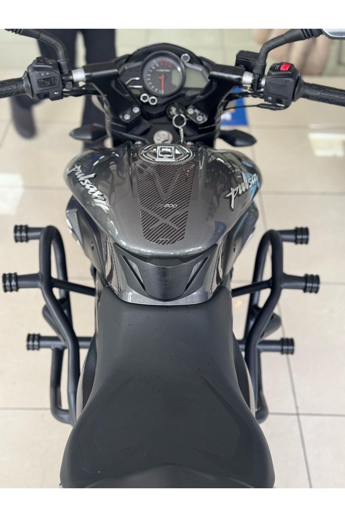 İnan BAJAJ PULSAR NS 200 6 TAKOZLU MAT SİYAH ÖZEL KORUMA DEMİRİ