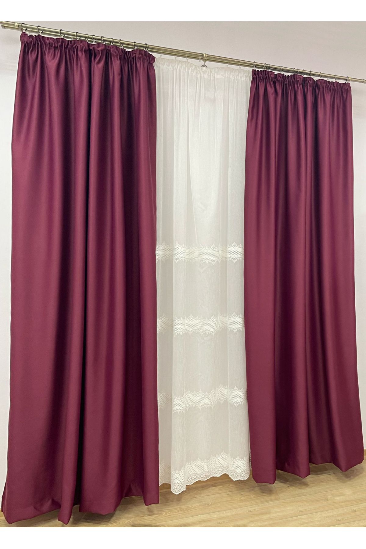 Liz Line-Set doua draperii blackout, ruby, "Monocrom Signature" by Liz Line, cu rejansa 2x140x245 DR714 8