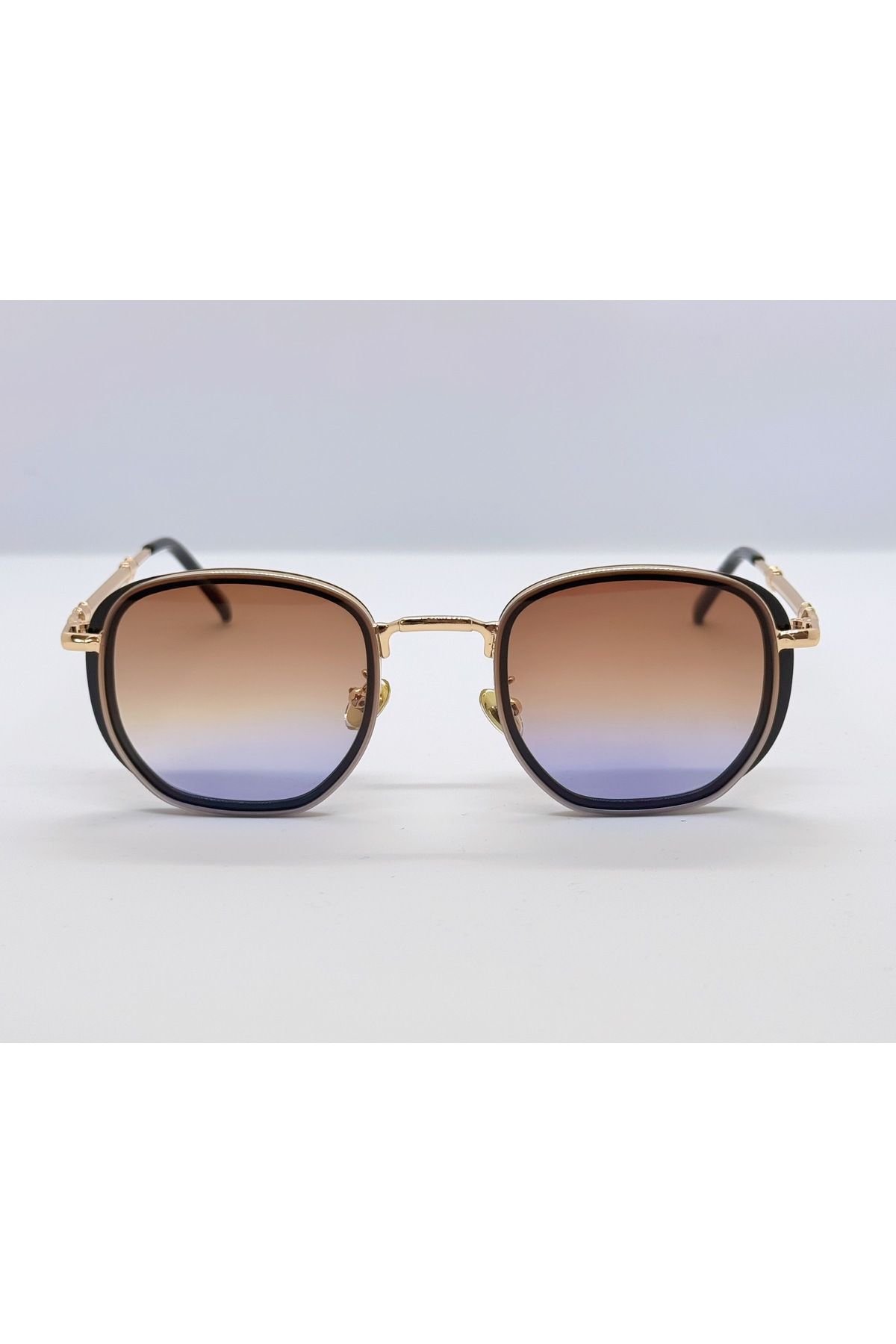Pluss Güneş Gözlüğü UV400 Korumalı Unisex Yeni Sezon Kılıf ve Silme Bezi Hediyeli !