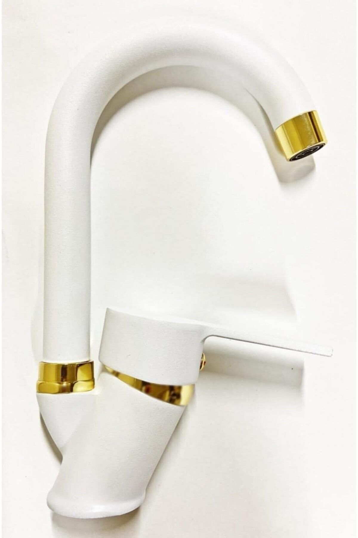 Mu Art Ahşap Mrt Beyaz Gold Banyo Lavabo Musluğu Bataryası Çift Su Girişli Art 871301