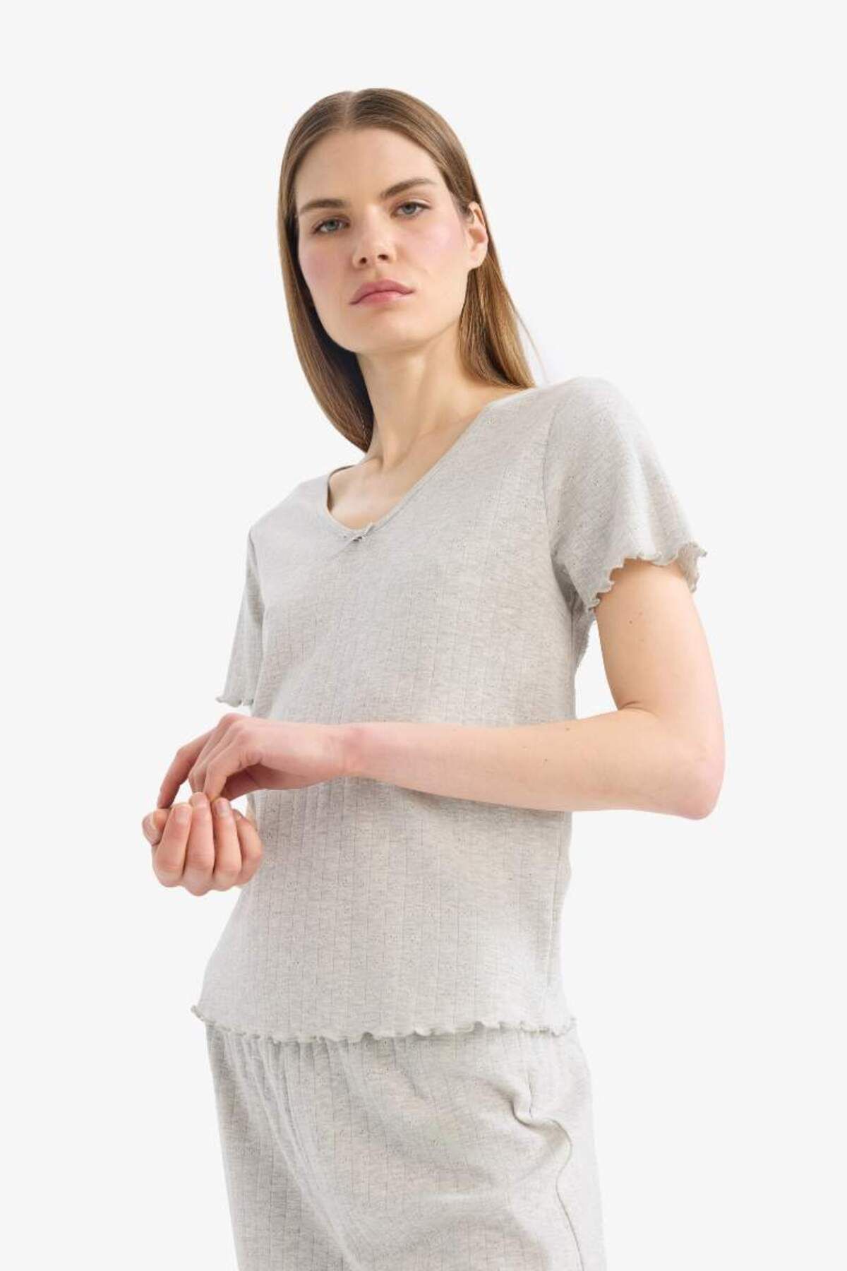 DeFacto-Regular Fit Pajama Set Short Sleeve Top Long Bottom-Fall in Love E9229Ax25Sp 3