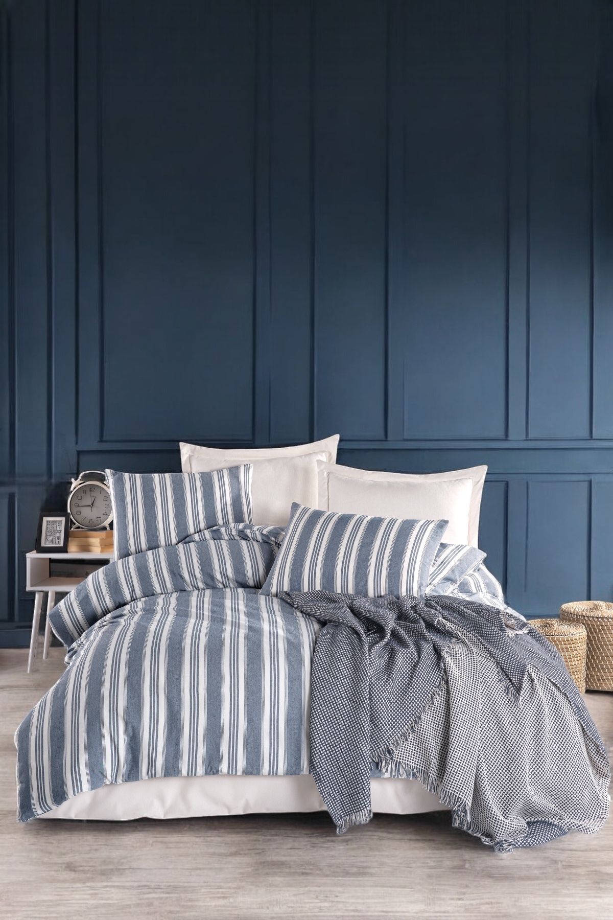 pepuza Modern Stripe Nevresim Takımı Çift Kişilik GentleTouch Lacivert