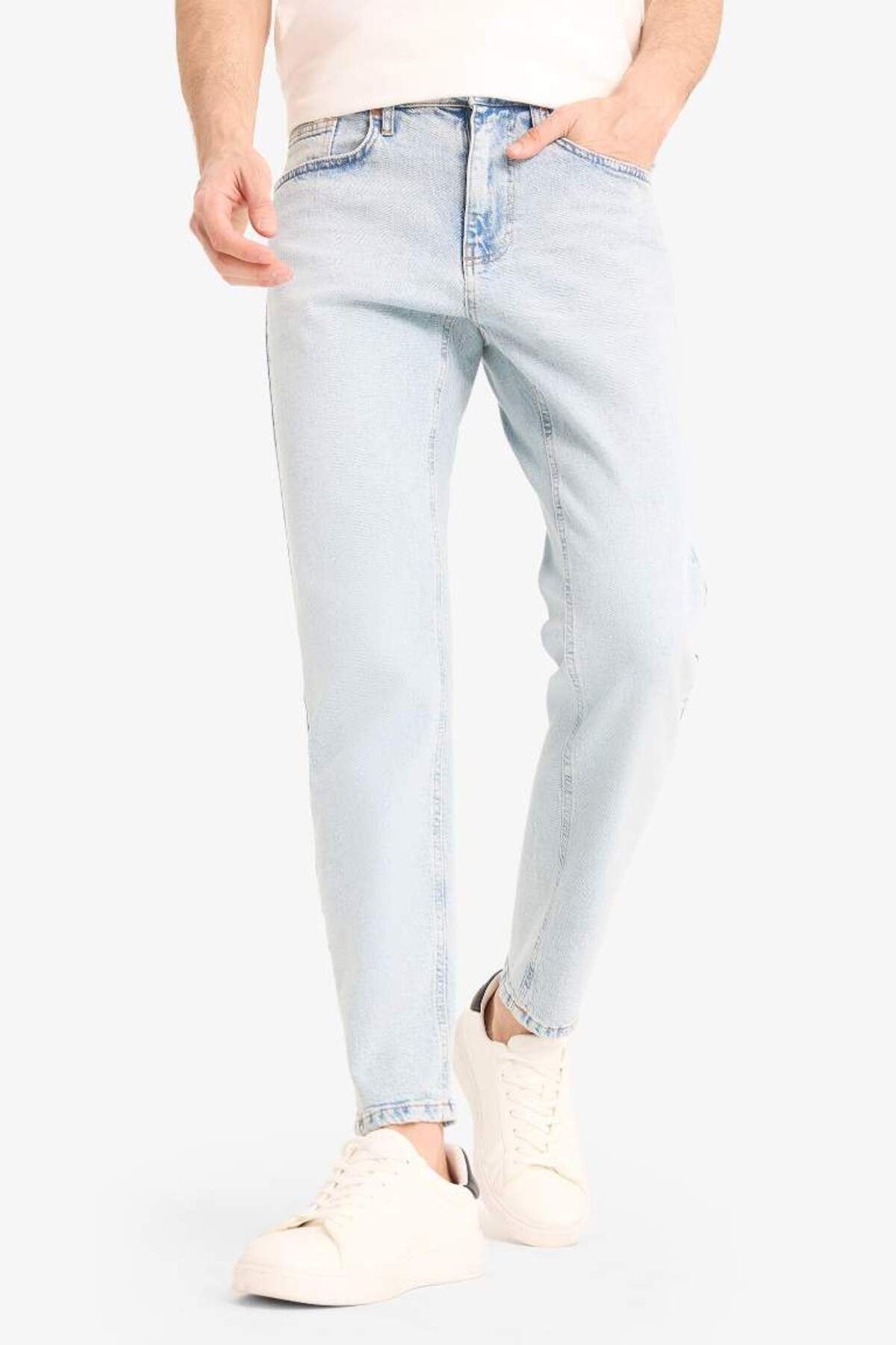 DeFacto Yeni Sezon Slim Tapered Fit Dar Kalıp Normal Bel Daralan Paça Jean Pantolon