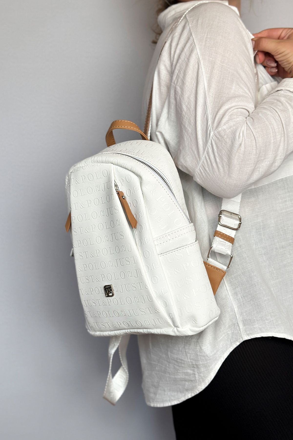 Just Polo-Adjustable Strap 9 Compartment Medium Size Sports Model Women's Backpack White Tan Pbu4040 1