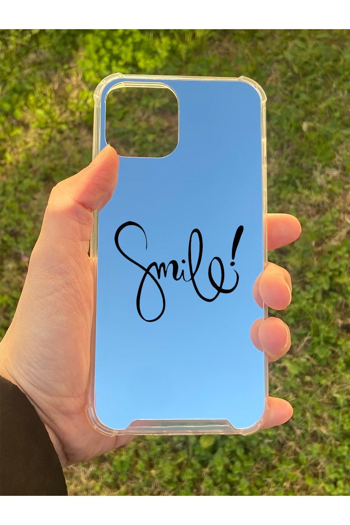 blueb İphone 12 Uyumlu Aynalı Smile Desenli Darbe Kamera Korumalı Silikon Telefon Kılıfı