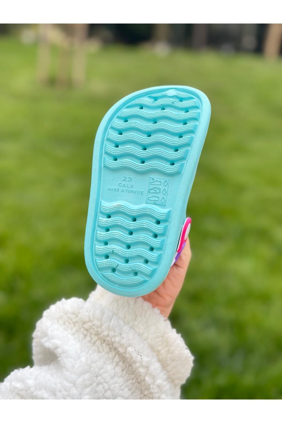 Bold Boutique-Figured Children's Slippers, Pool Beach Slippers, Children's Sandals, Non-Slip Sole, Suitable for Kindergarten 4