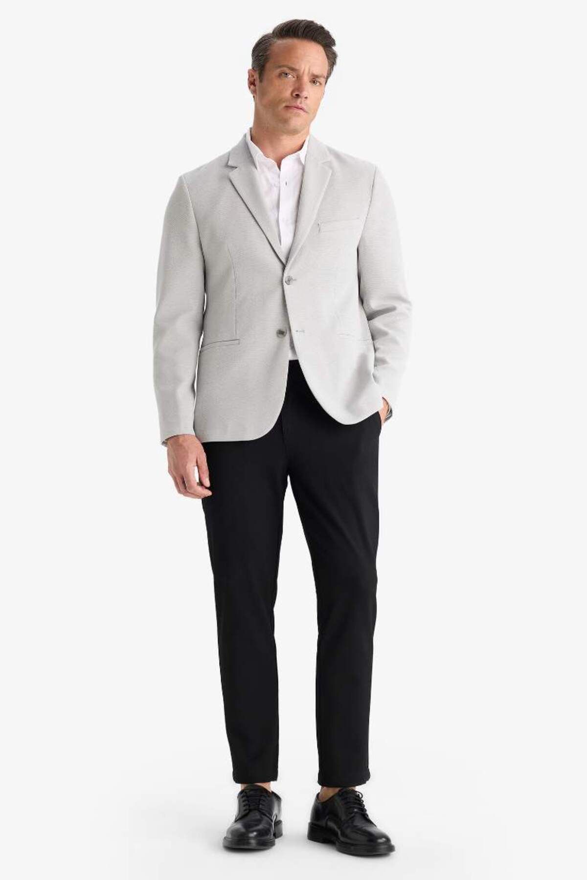 complete the look image