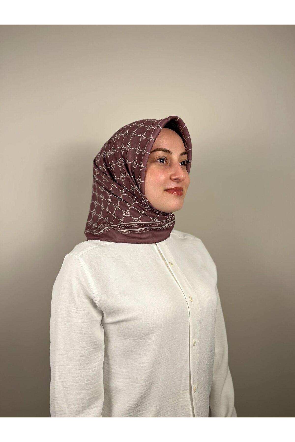 Azrina Monogram Desen Soft Eşarp