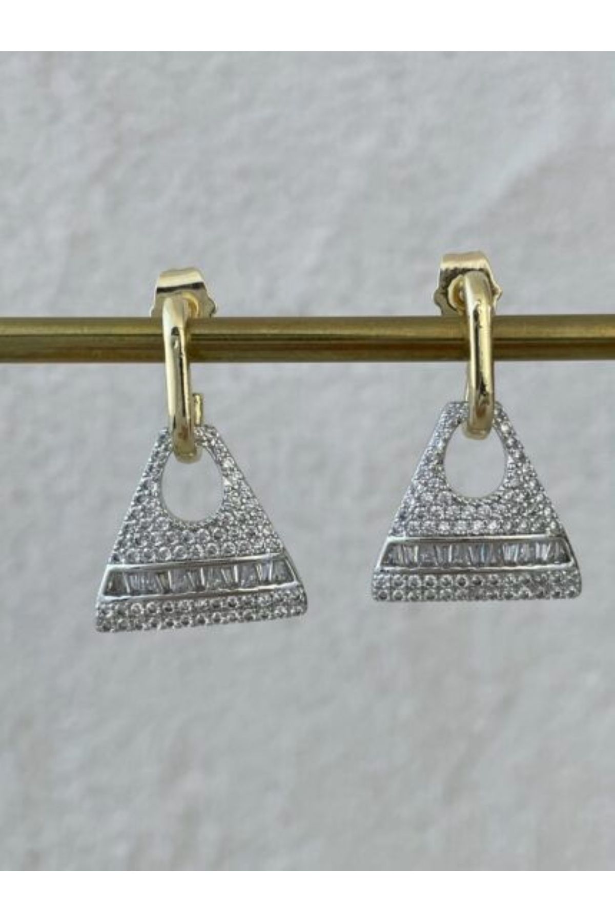 İD ACCESSORİES Zirkon Taşlı Küpe
