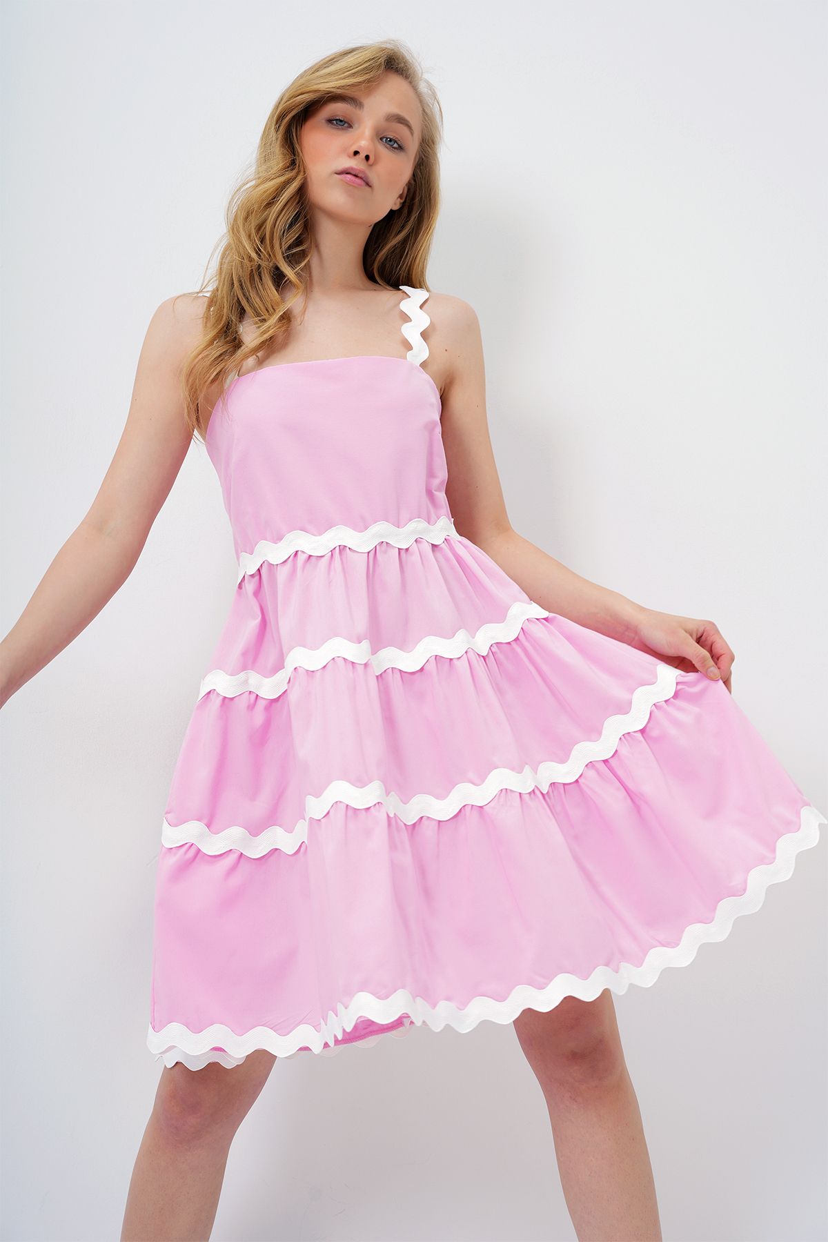 Kadın Pembe Zigzag Şerit Detaylı Gizli Fermuarlı Poplin Balon Elbise ALC-X14146