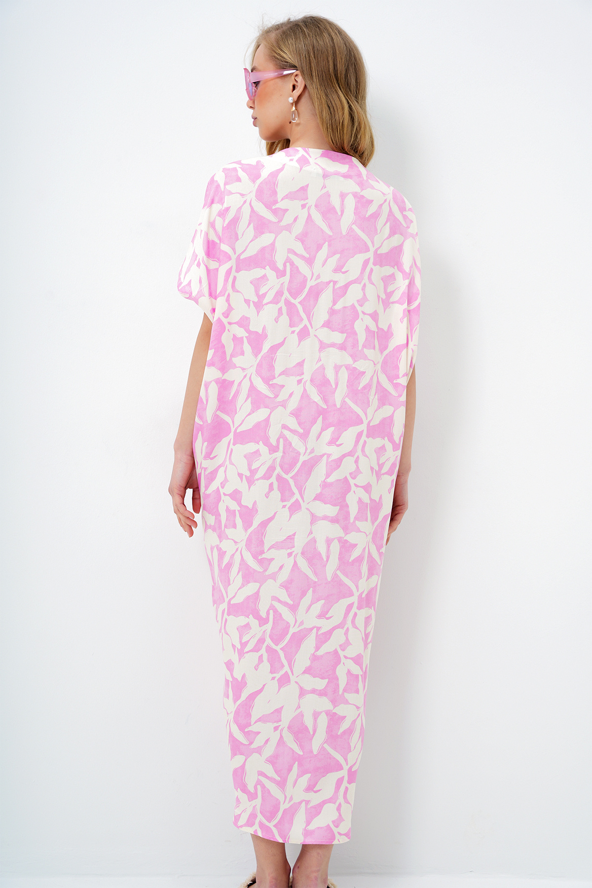 Trend Alaçatı Stili-Women's Pink V-Neck Patterned Summer Maxi Length Woven Dress Alc-X14087 6