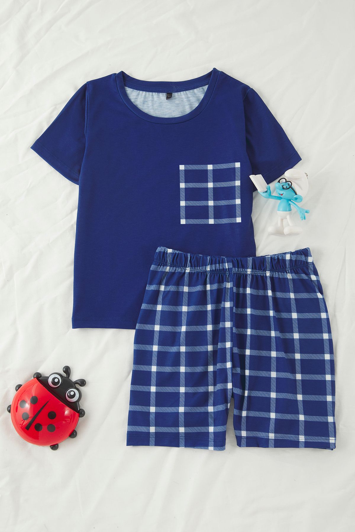 TRENDYOLKIDS Granatowy Dziewczęcy Komplet Piżamowy W Kratkę Z Krótkim Rękawem I Spodenkami, Wykonany W 100% Z Bawełny Tkdss25pt00034 Mężczyzna - 3–4