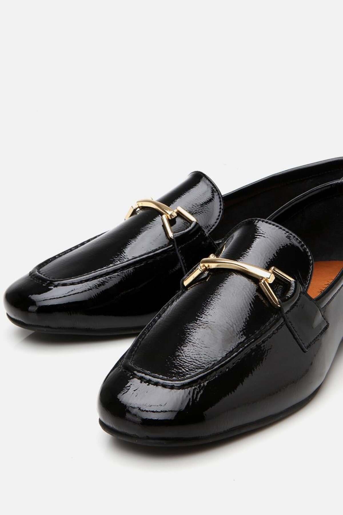 Yaya by Hotiç Kadın Deri Siyah Tokalı Loafer görsel 6