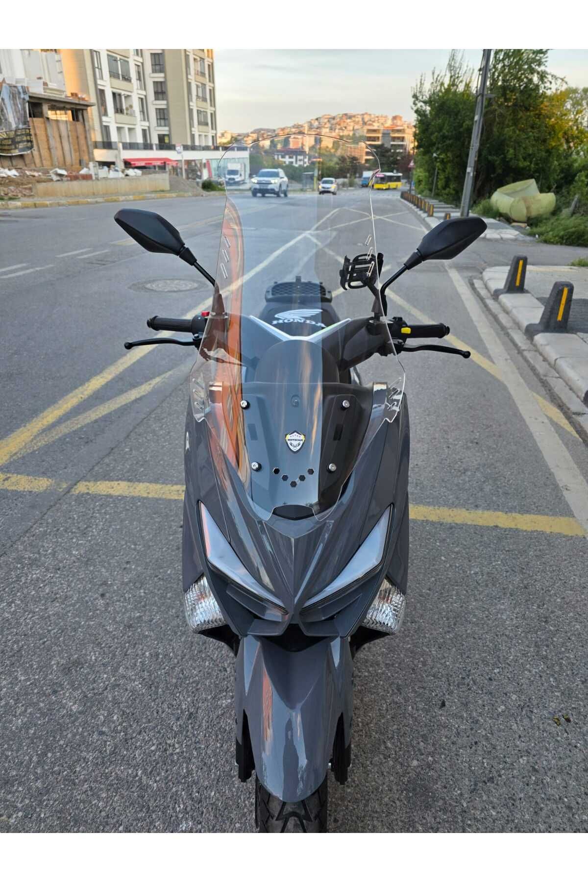 Revolt RSX4 Siperlik Ön Cam 2022-2025 Model 75cm Şeffaf Renkli 4mm ORTA BOYLU