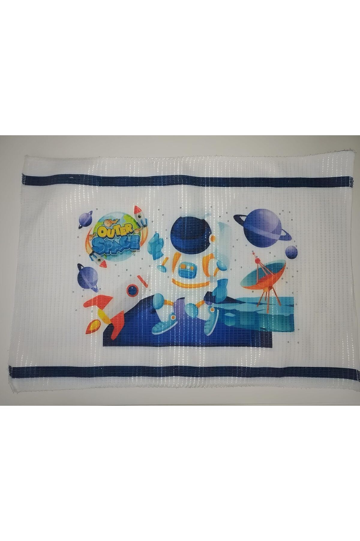 STOREMAX sellbuystore Beslenme Örtüsü Renkli Desenli Uzay Temalı Beslenme Bezi 30x45cm 1053513