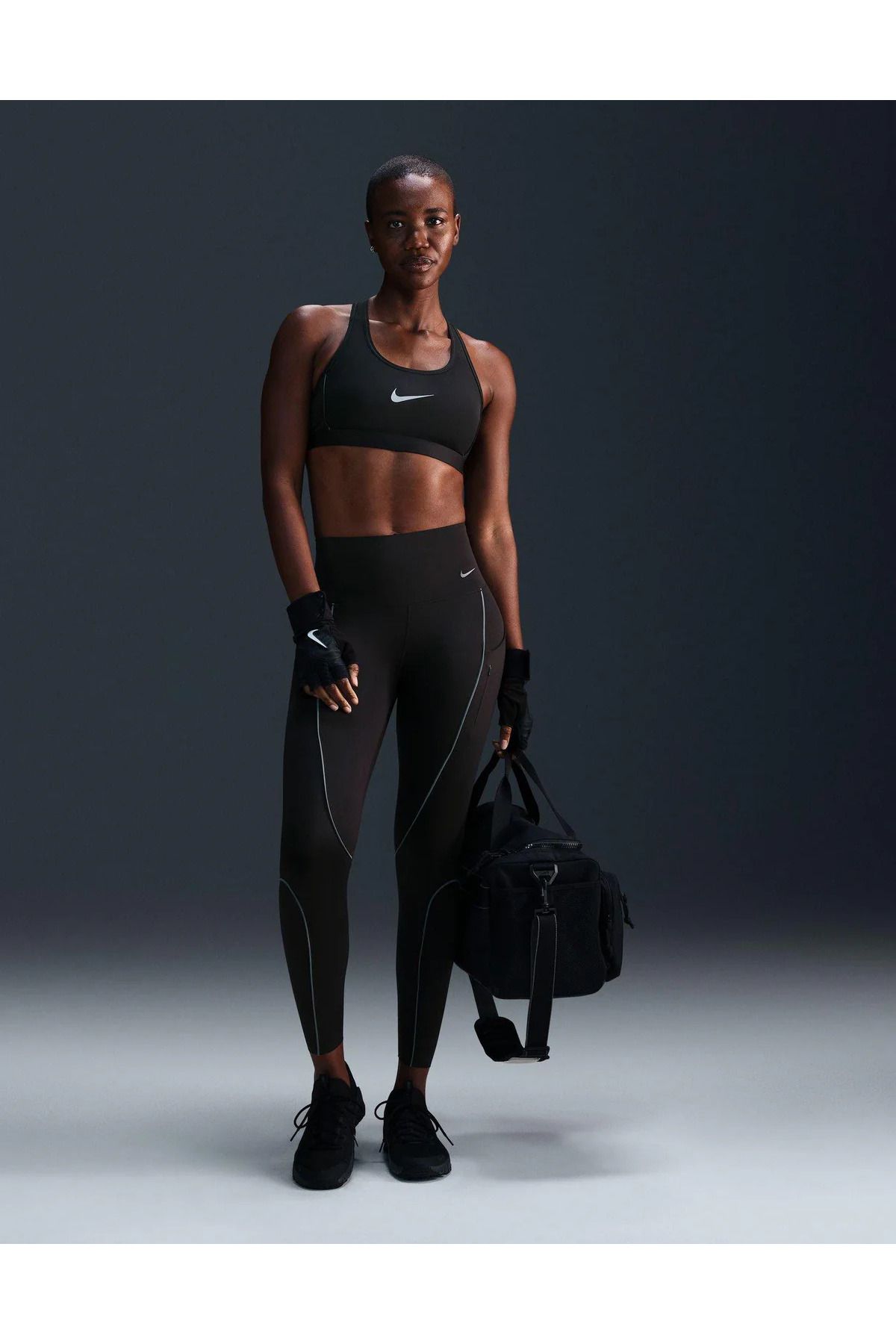 Nike Swoosh Medium Support Bra SW Kadın Sporcu Sütyeni