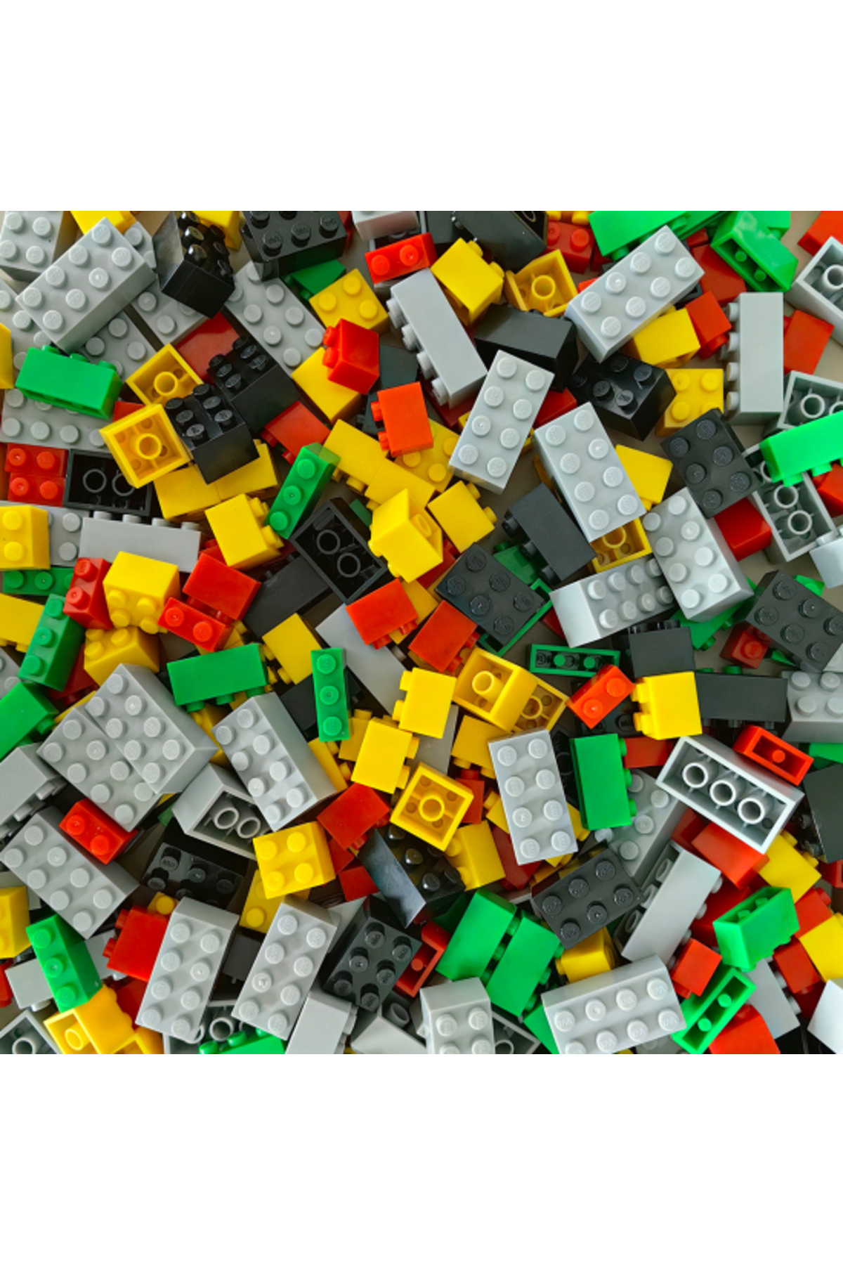 مگا اسباببازی ساخت میز فعالیت و مطالعه کلاسیک، سازگار با ۲ صندلی و ۲۵۰ قطعه بلوک