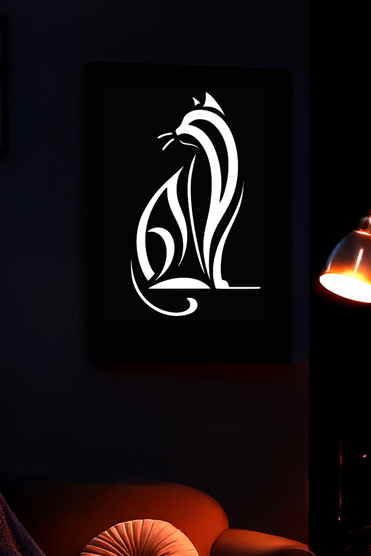 Angels Passion Reflektörlü Kedi Silüeti Siyah Pleksi Zeminli Dekoratif Tablo