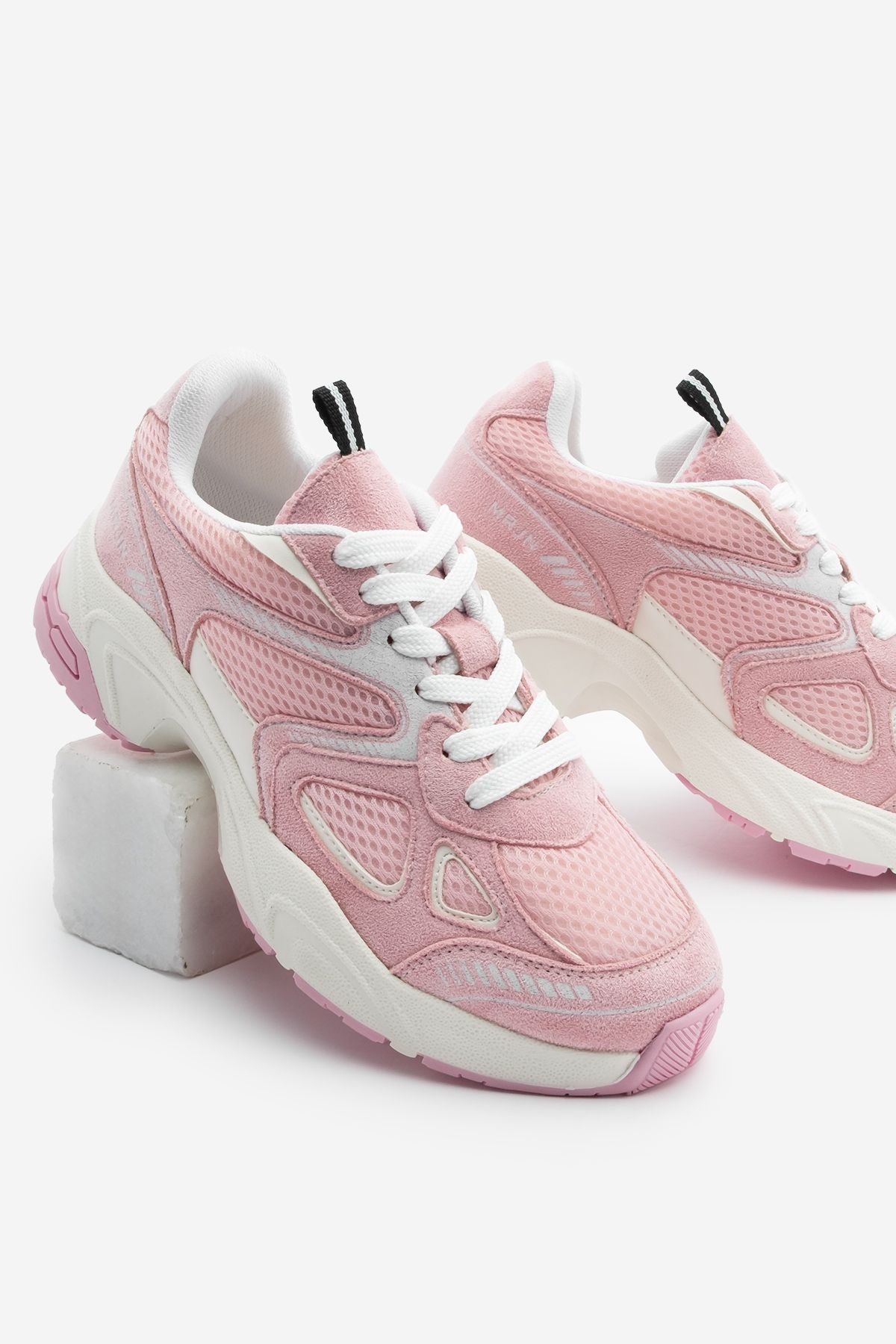 Marjin Damskie Trampki Z Grubej Podeszwy, Sznurowane, Z Siateczki, Z Detalami, Sportowe Buty Sargen Pink Kobieta - 38