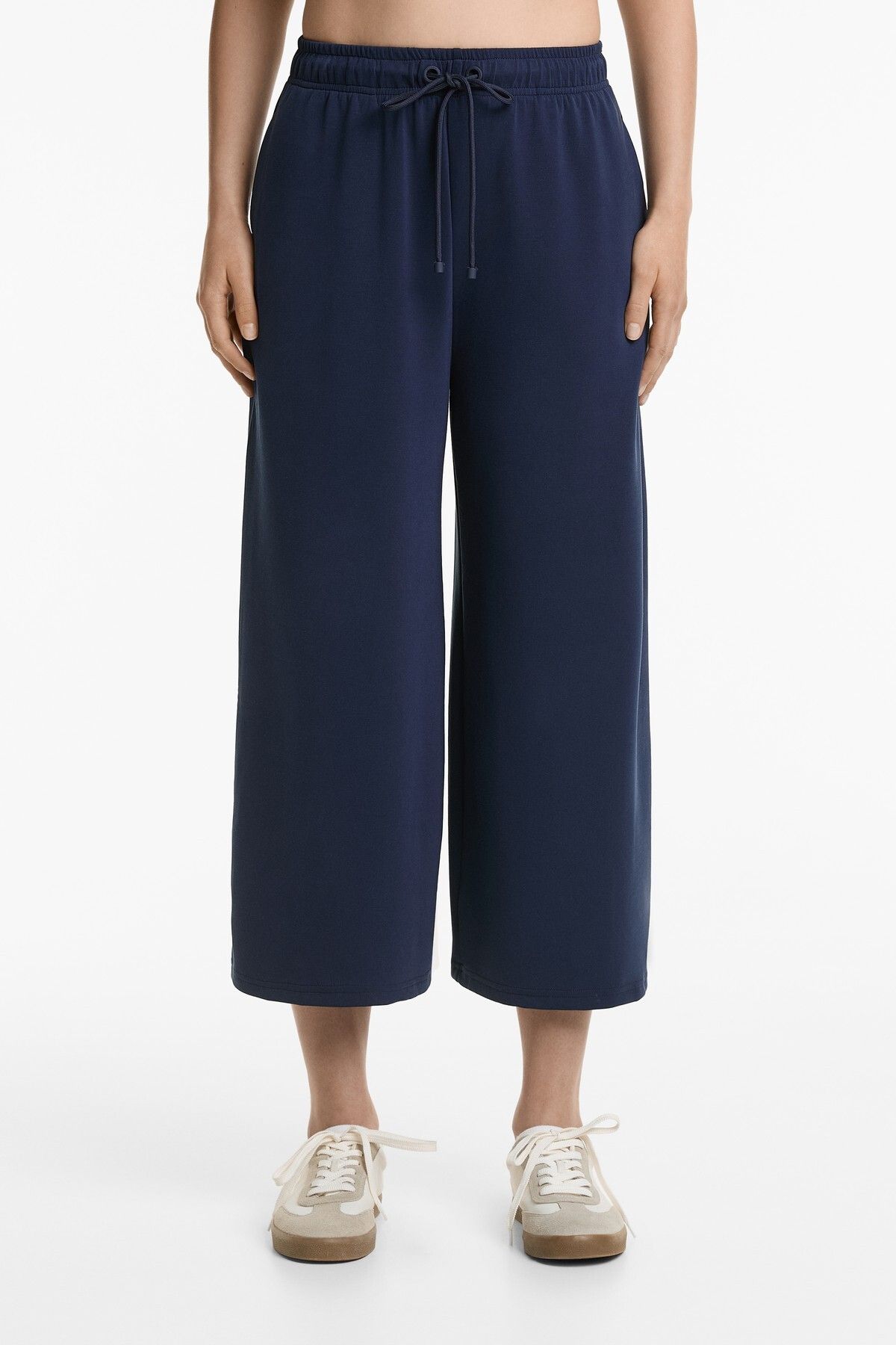 Oysho Yumuşak dokulu modal içeren bol crop pantolon