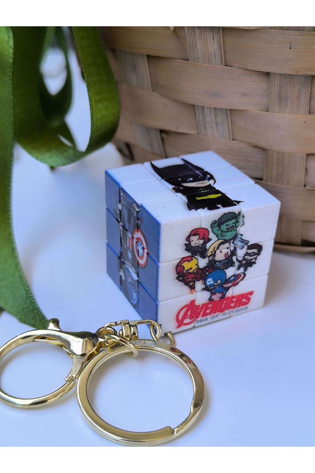 Esey Dizayn Zeka Küpü Yapboz Anahtarlık Marvel