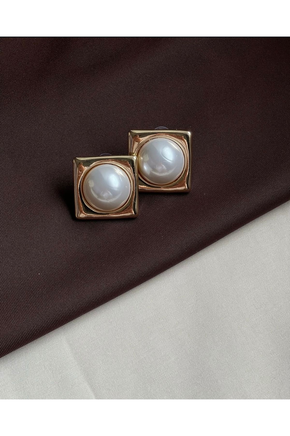 Butik Kare Tasarım Gold İnci Küpe