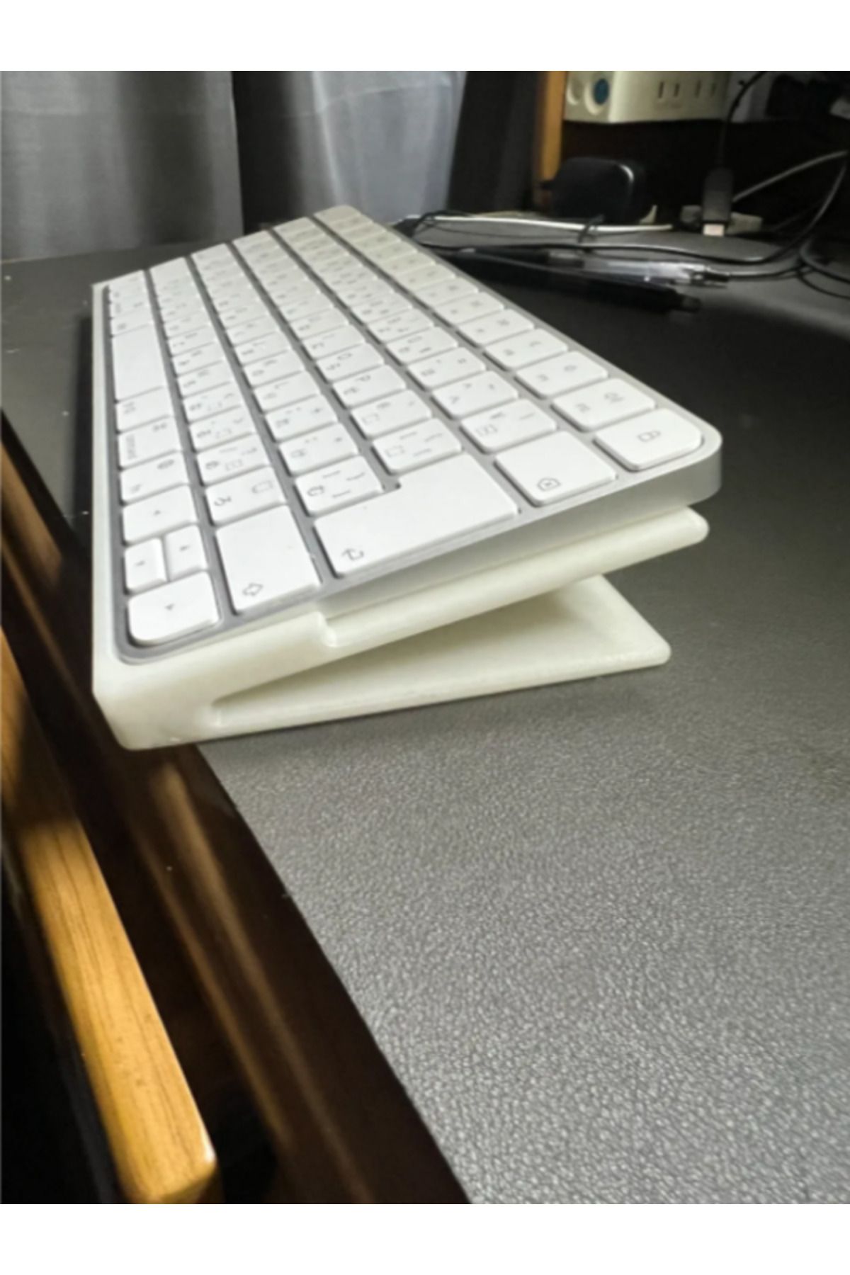 Biparca Store Portatif Klavye Standı Magic Keyboard (Mac)