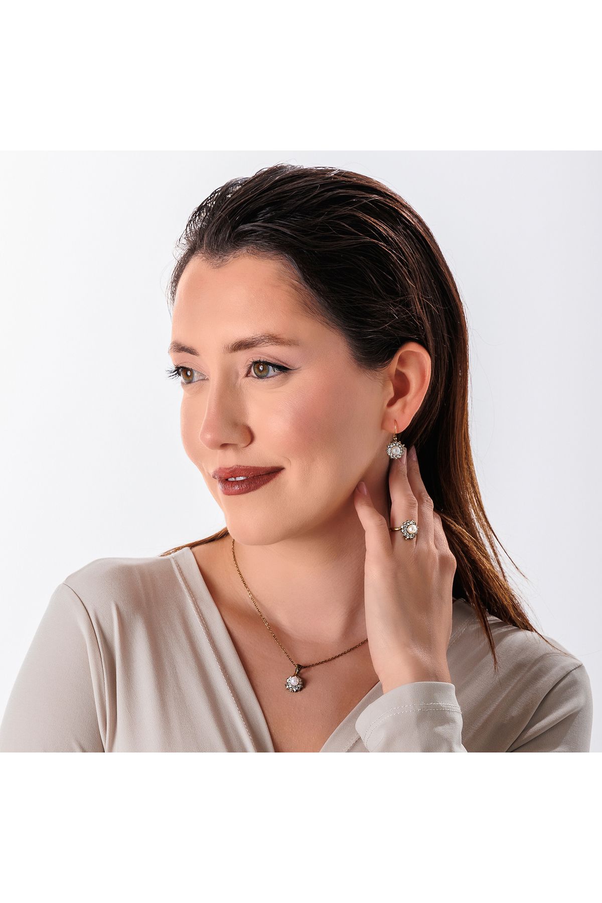 Atelier LEO Handmade Jewellery KLASİK IŞILTI İNCİ TAKIM YÜZÜK NO:10 BAKIR EL YAPIMI KARARMA YAPMAZ KADIN TAKI SETİ