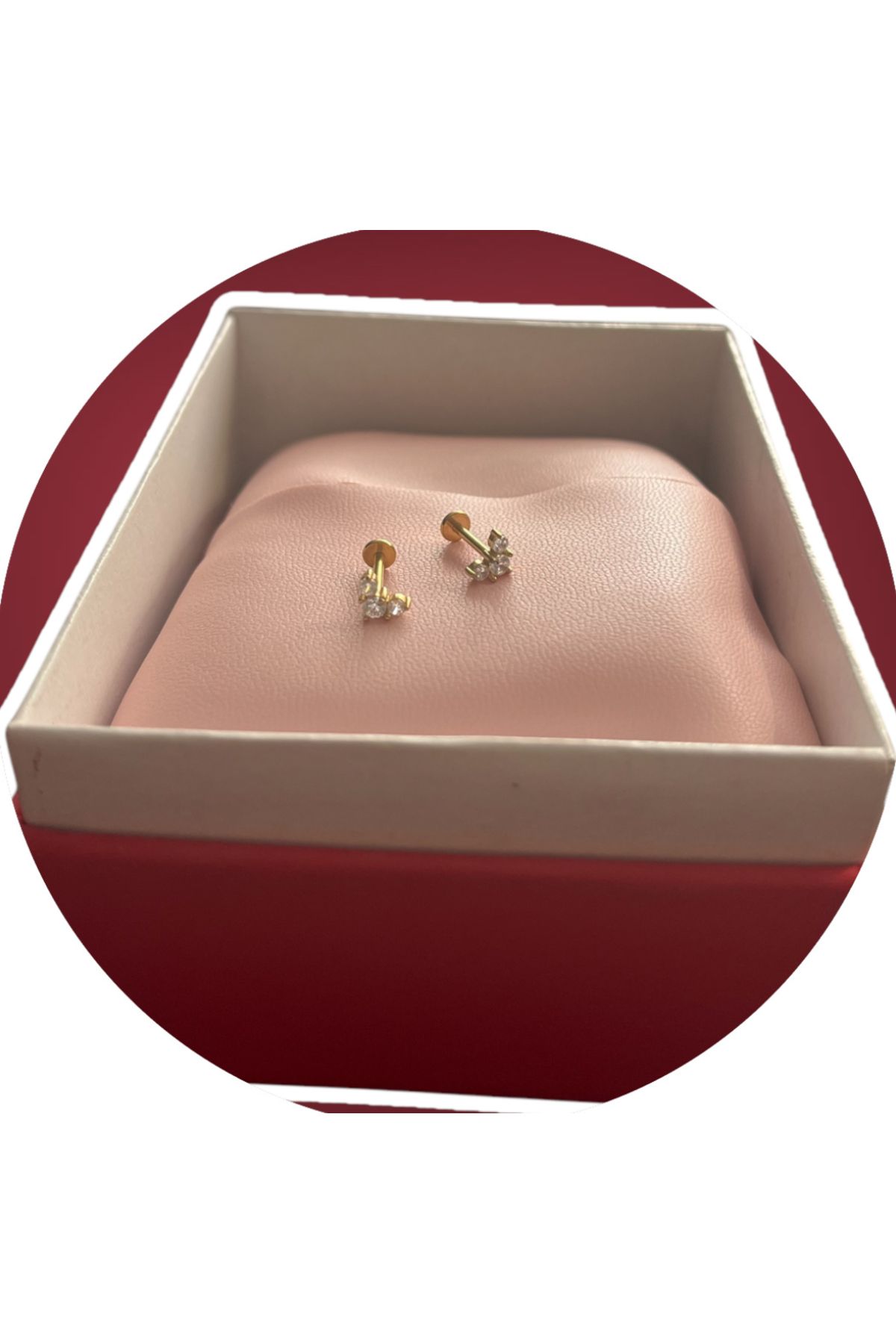 Ebru Çelik altın Renk 3 taşlı Tragus Piercing (1adet)