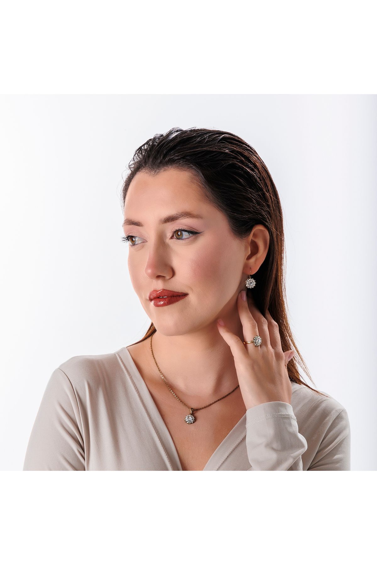 Atelier LEO Handmade Jewellery KLASİK IŞILTI TAKIM YÜZÜK NO:6 BAKIR EL YAPIMI KARARMA YAPMAZ KADIN TAKI SETİ