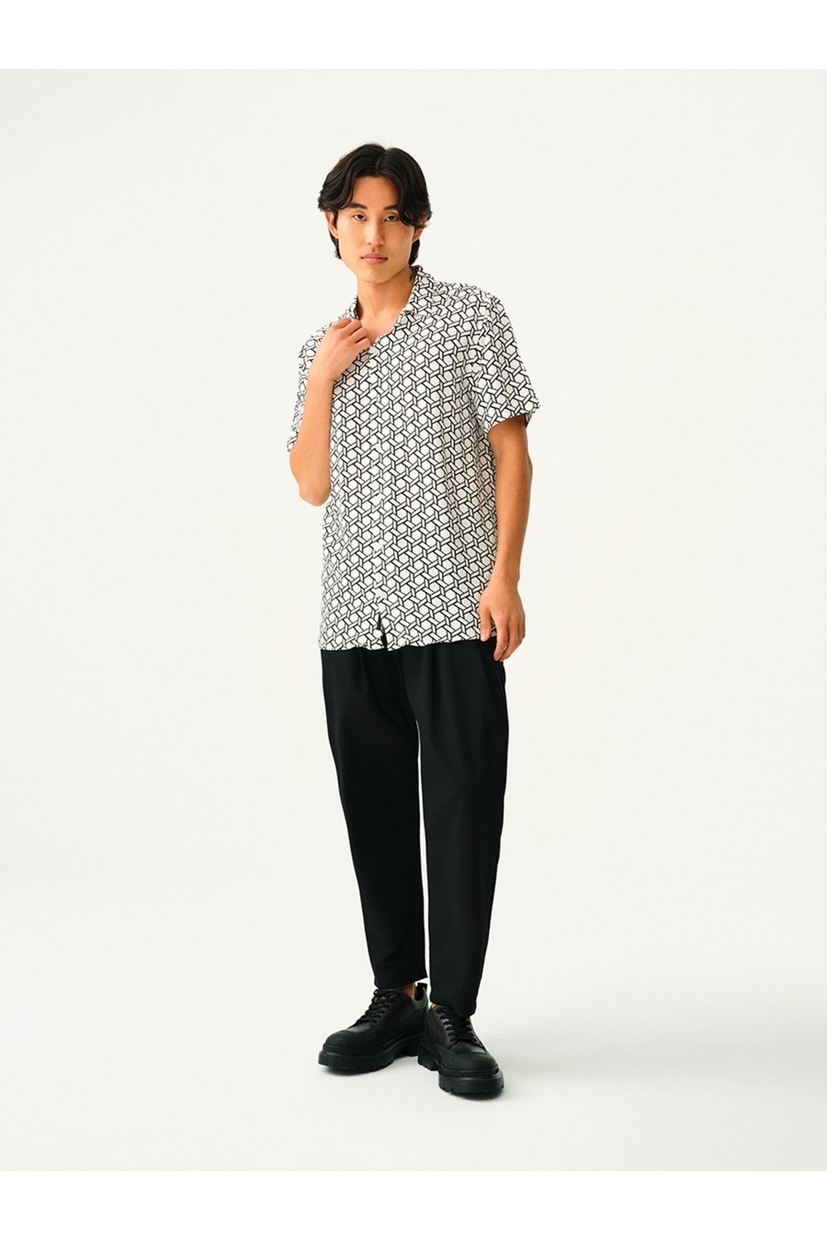 complete the look image