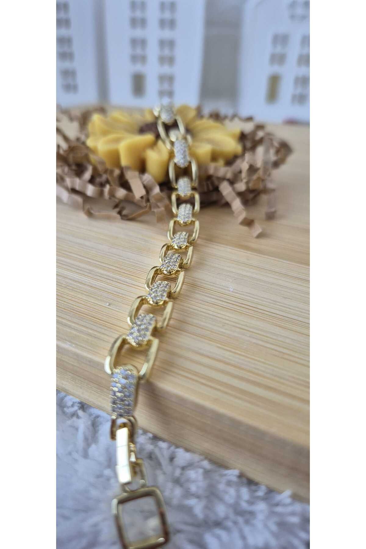YUDİ YUDİ Xuping 14 K Renginde Taşlı Kararmaz Bileklik