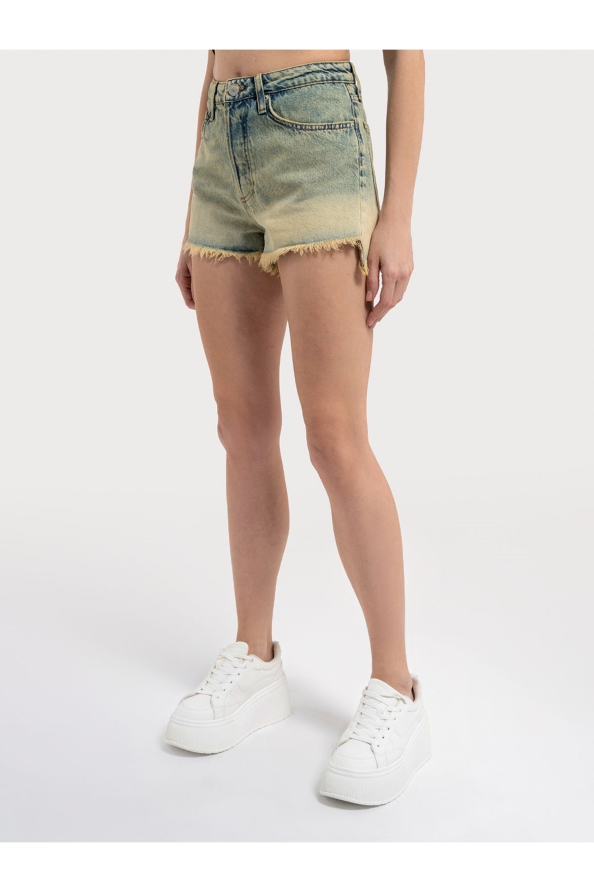 Loft-Pantaloni scurți de damă cu ajustare normală 4