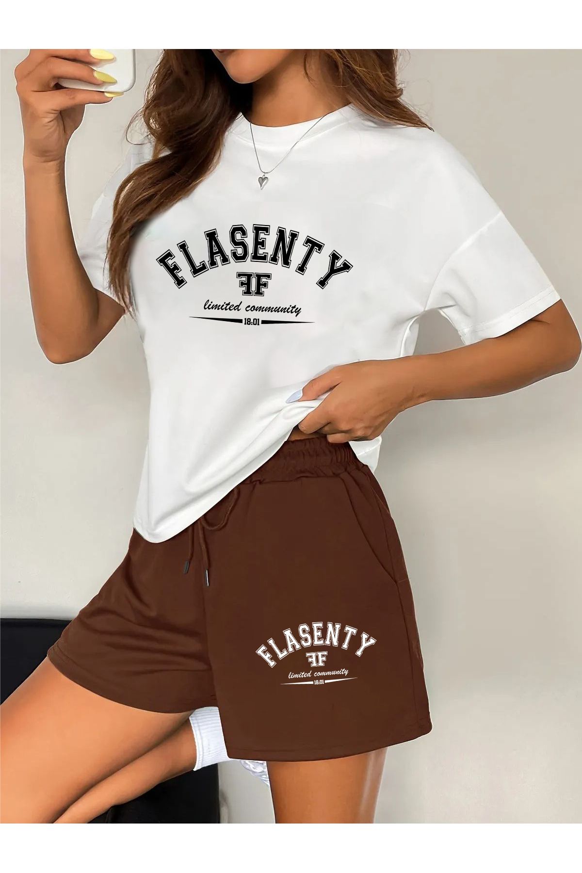 macklin Kadın Flasenty Baskılı Özel Tasarım Oversize Tshirt Ve Şort Alt -Üst Takım