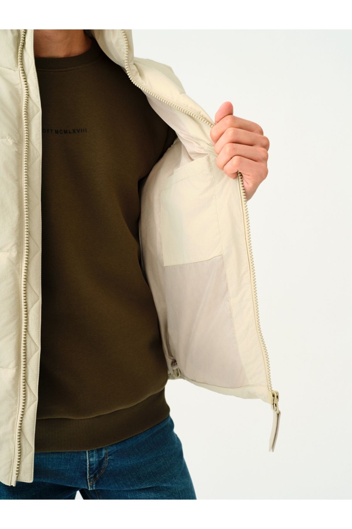 Loft-Regular Fit Men's Vest 6