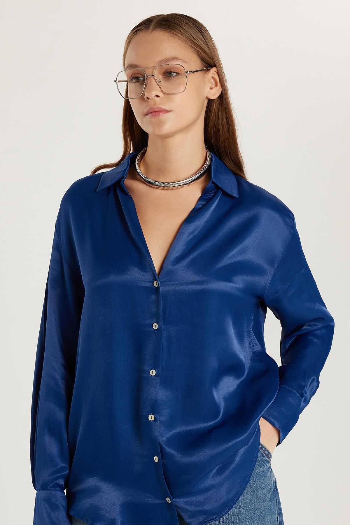 Tudors Kadın Slim Fit Dar Kesim Lacivert Gömlek
