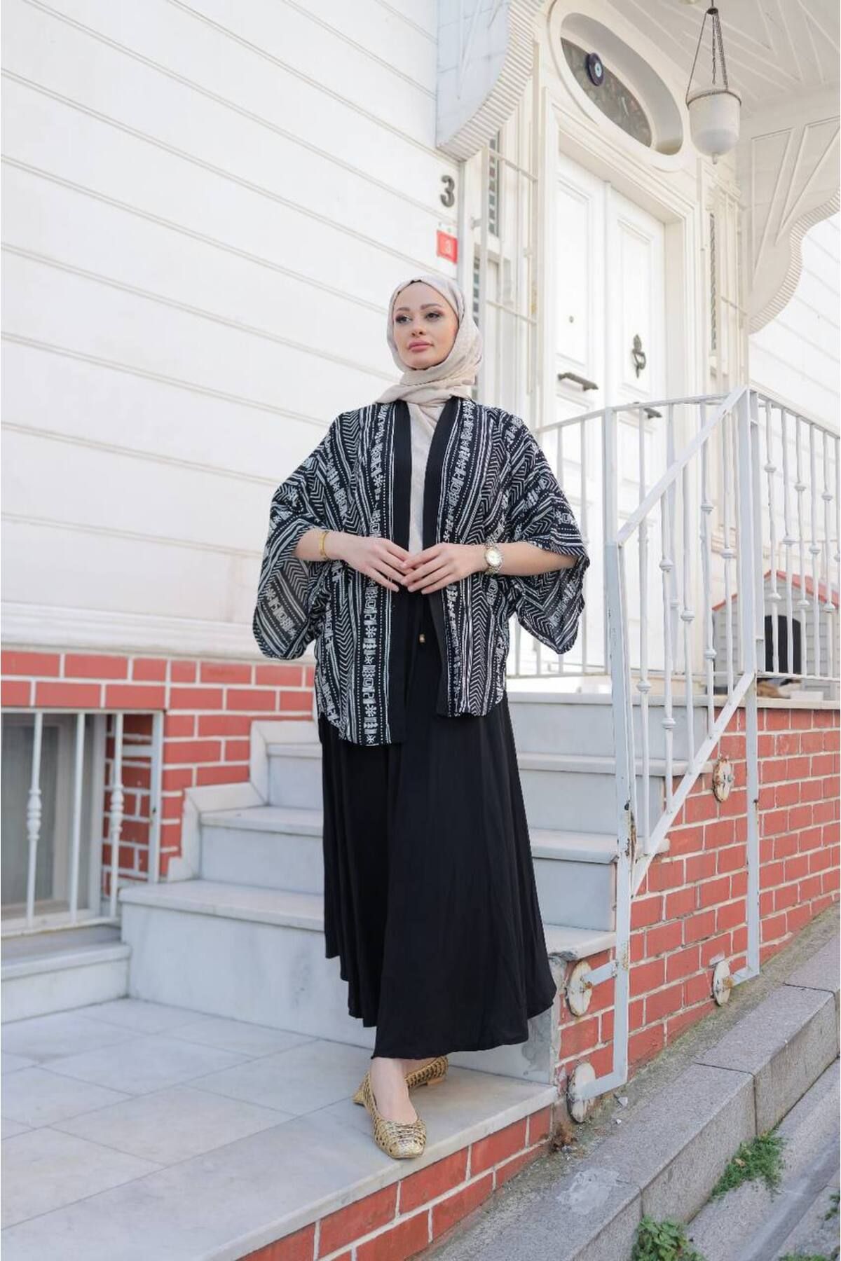 QUAWEAR Rahat Kesim Kısa Kol Desenli Kimono Beli Bağcıklı Etekli İkili Takım