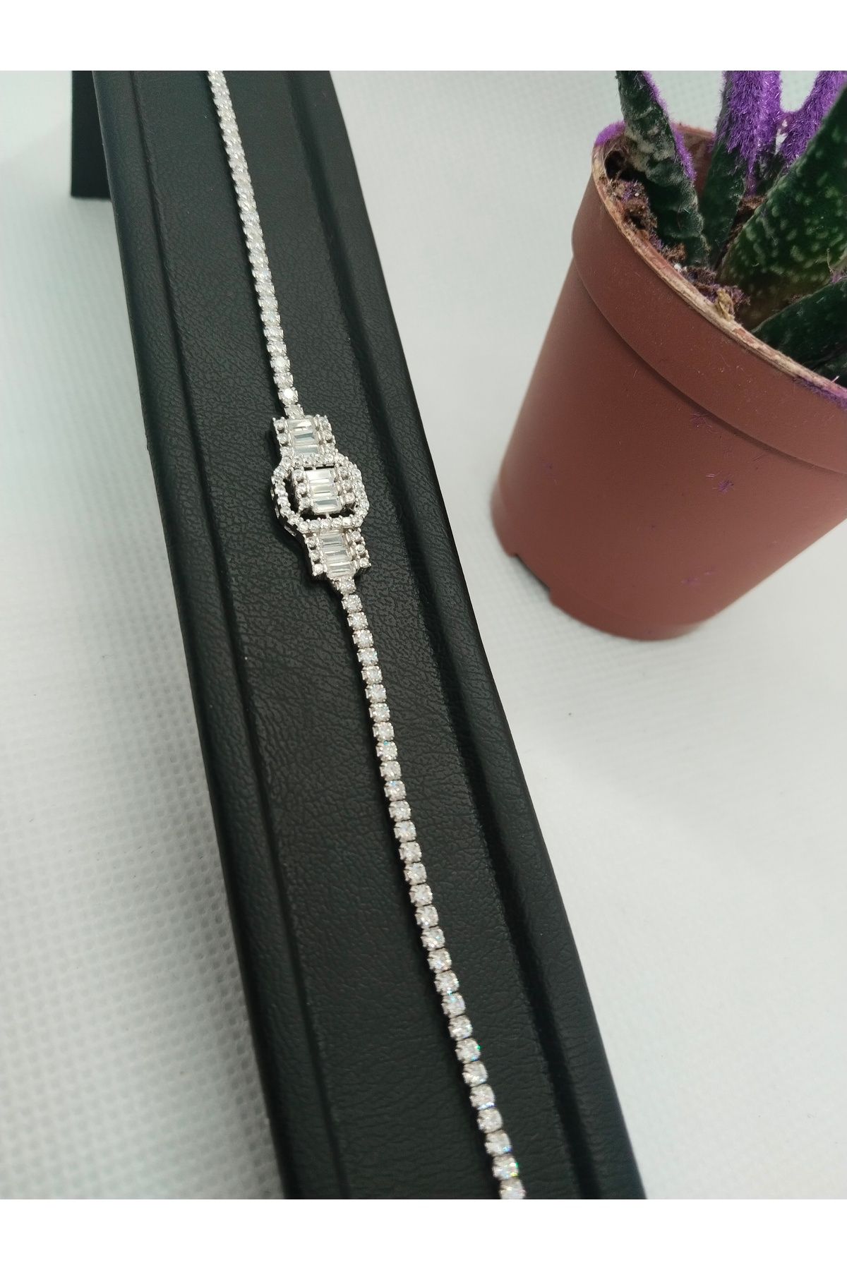 MehVa Silver 925 ayar gümüş zirkon taş rodyum kaplama baget kadın bileklik