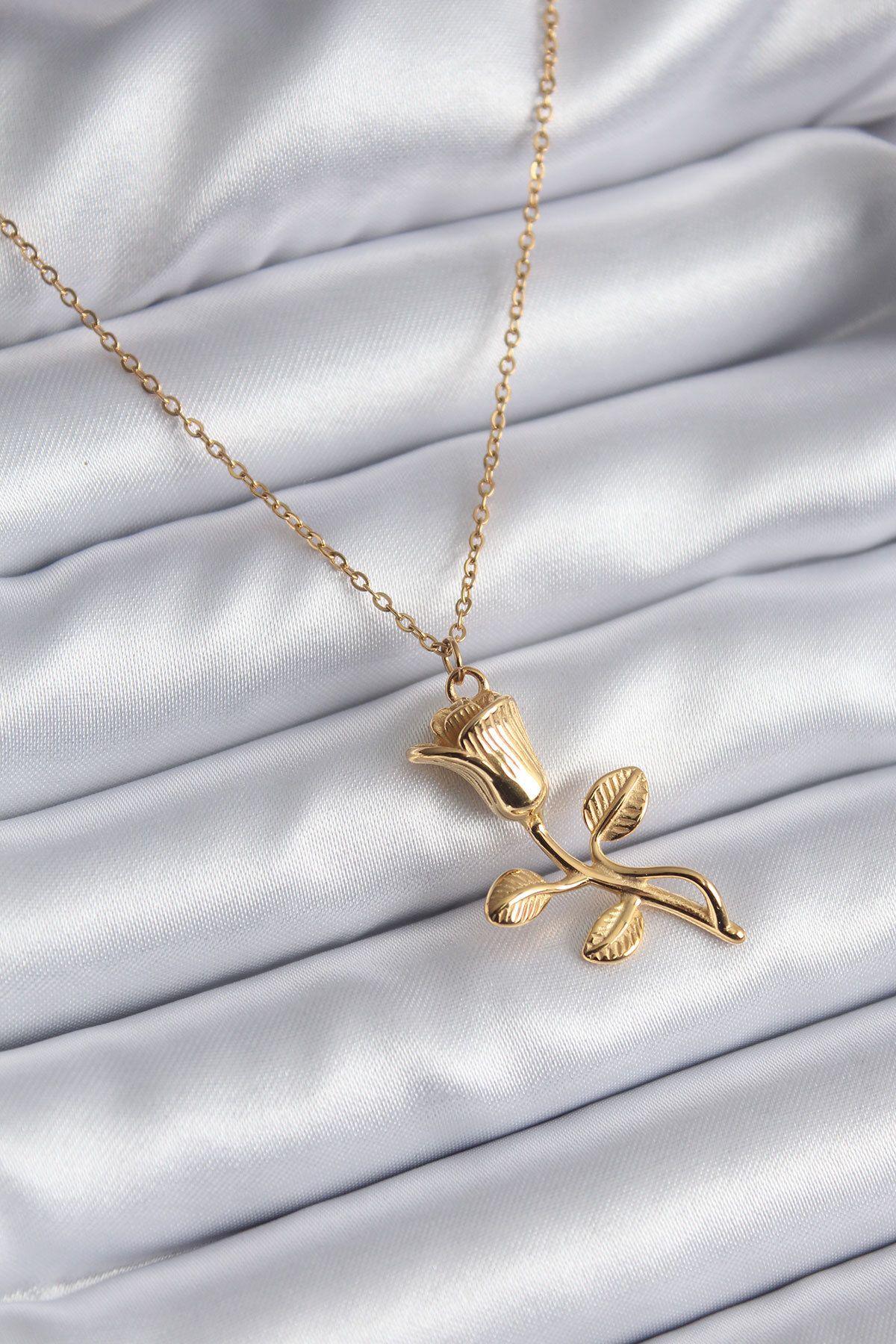 MMB Boutique 316L Çelik Gold Renk Gül Model Kadın Kolye