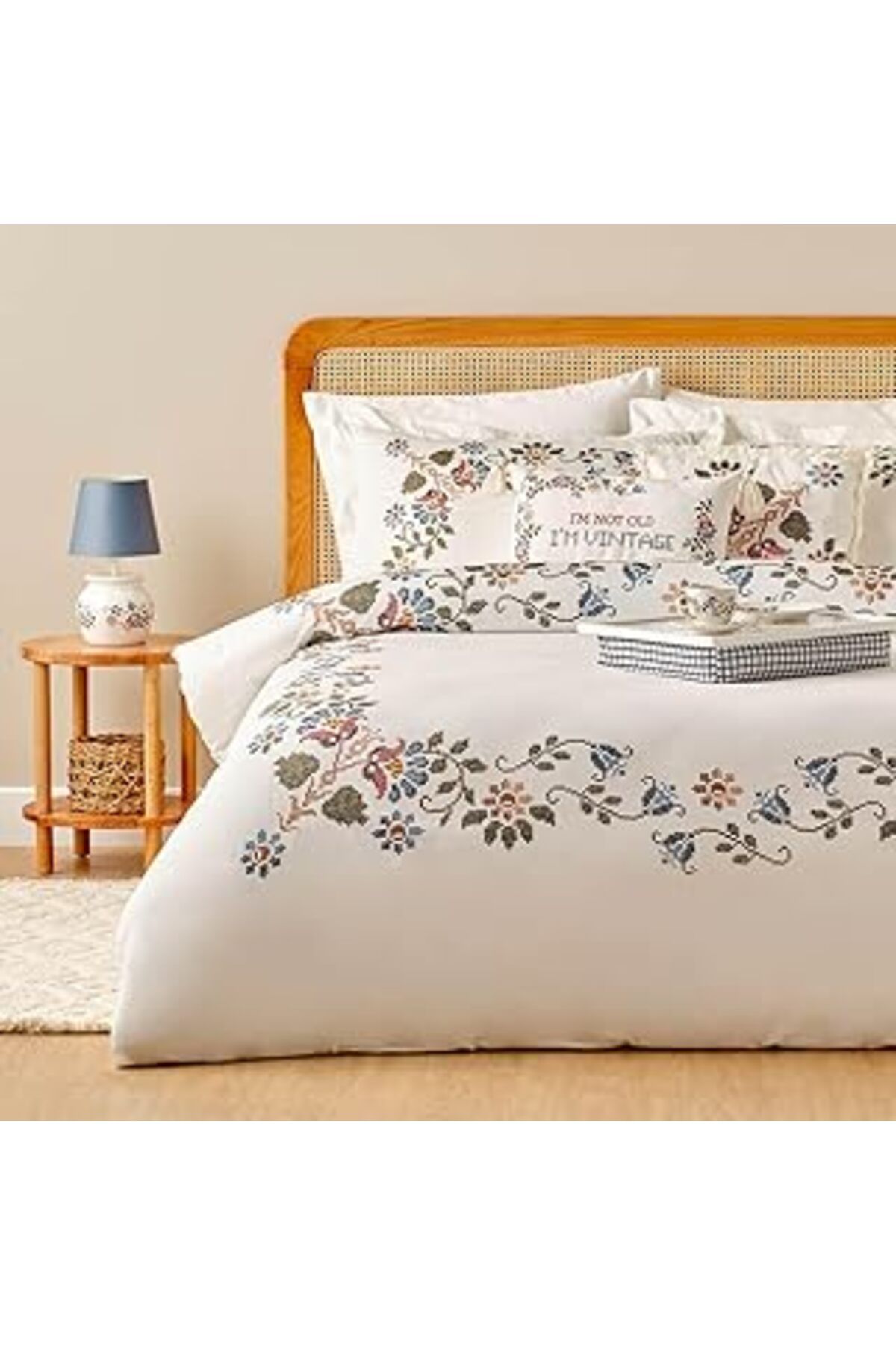 robotrend Bella Maison Vintage Çiçek Desenli%100 Pamuk Saten Nevresim Seti, Beyaz, Çift Kişilik (Nevresim: 20