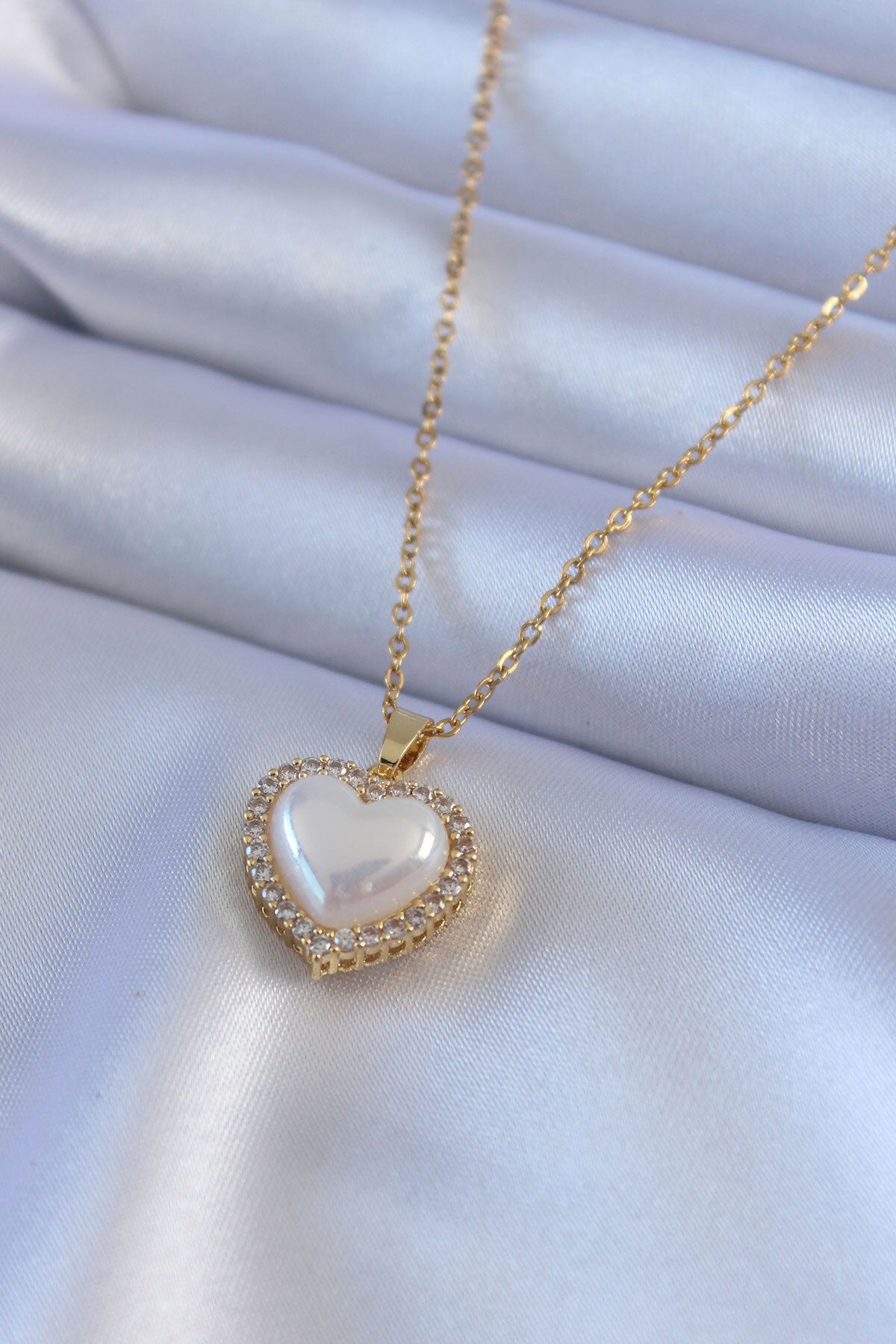 MMB Boutique 316L Çelik Gold Renk İncili Kalp Model Zirkon Taşlı Kadın Kolye