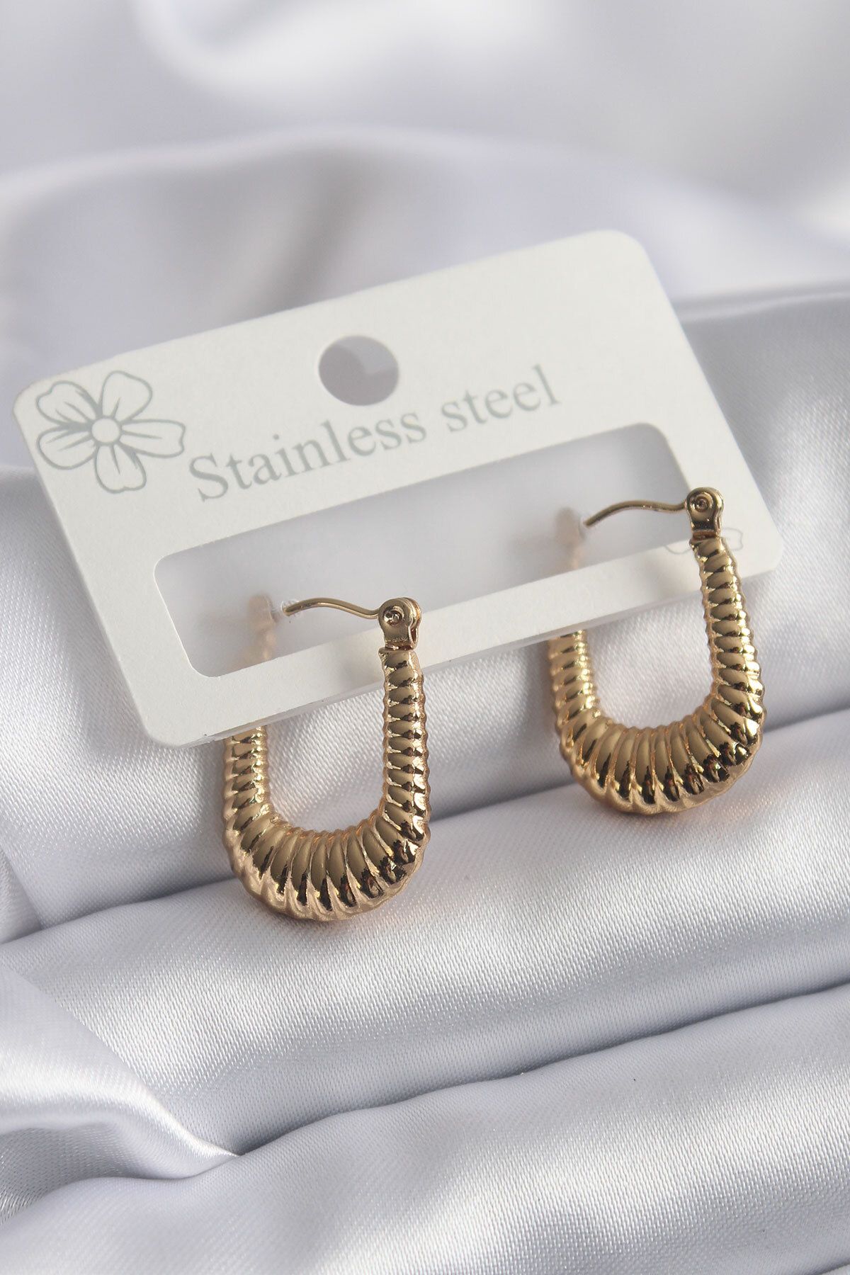 Clariss 316L Çelik Gold Renk İşleme Detay Halka Kadın Küpe
