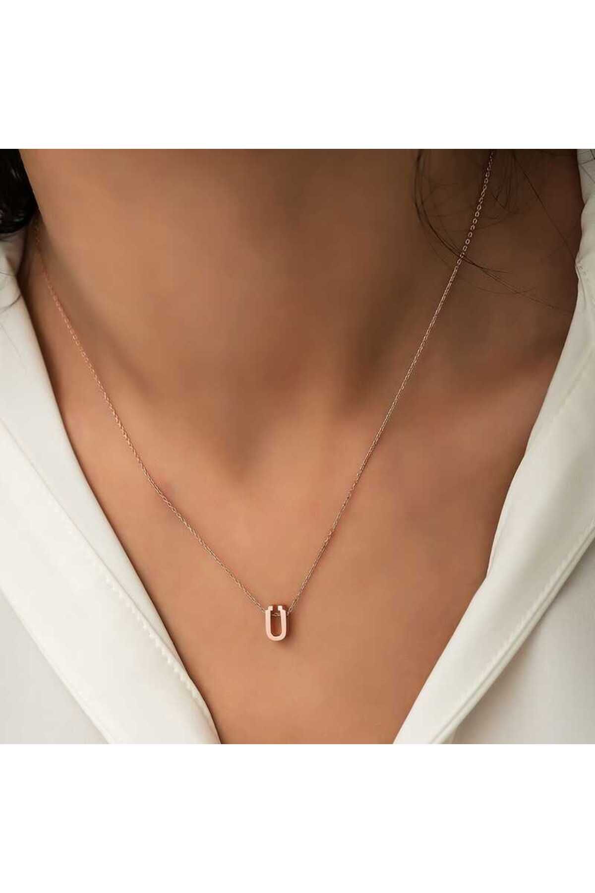 RBY 925 Ayar Gümüş Rose 3 Boyutlu Ü Harf Kadın Gümüş Kolye