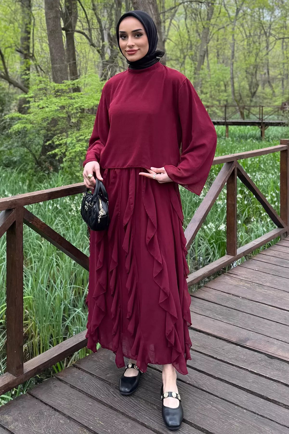 julude Bordo Astarlı Fırfır Detaylı Şifon Etek Bluz İkili Takım